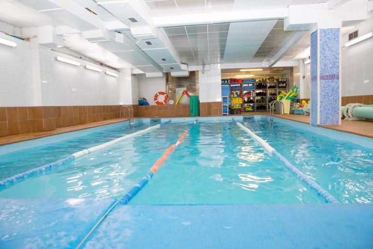 piscina gimnasio mabuni